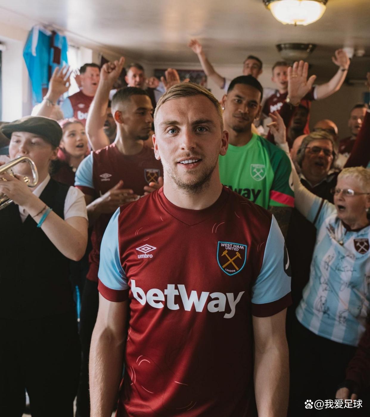 关于意甲赛后再迎强敌，西汉姆再遭质疑，主帅态度——悬念犹存，心理建设被强调的信息